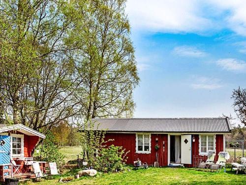 Tostared House | Tranquil Lake View Cottage-By Traum