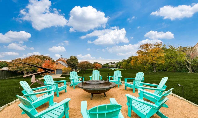 Rockwall House | Serene Lakeview Retreat with Pool & Pet-Friendly Amenities
