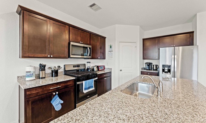 Georgetown House | Tranquil Oak Garden On Baum Dr #42168