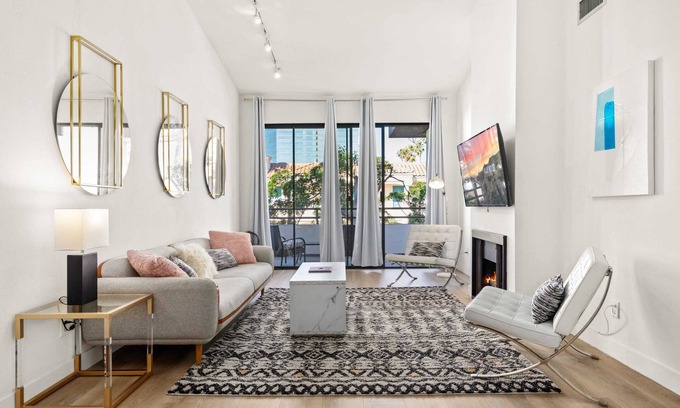 Sawtelle Condo | Relaxing Ocean Breeze Retreat with Pet-Friendly Amenities