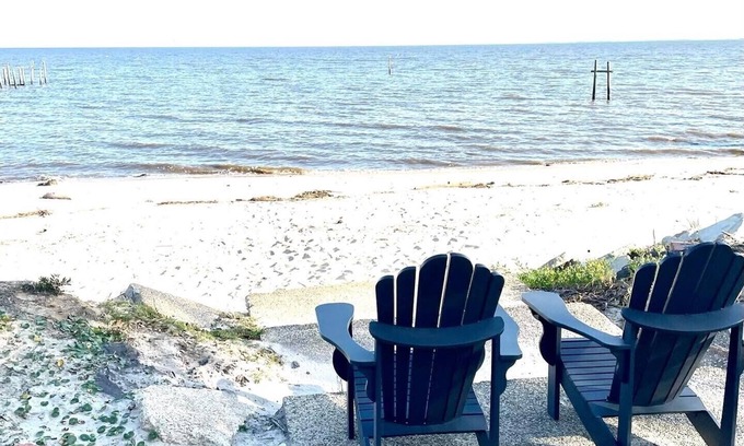 Ocean Springs House | Serene Oceanfront Beach House with Pool & Spa Amenities