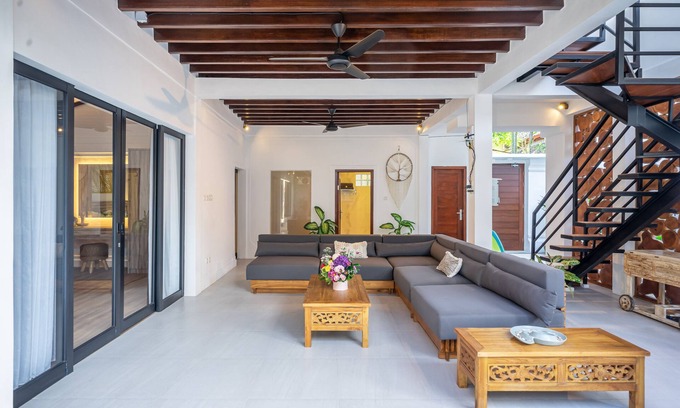 Seminyak Villa | Tranquil Seminyak Escape with Pool and Pet-Friendly Perks