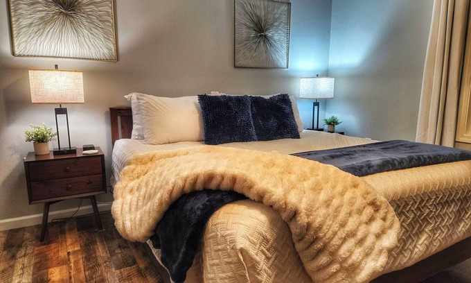 Forest House | Family-Friendly Retreat with Pool, Playset & Firepit