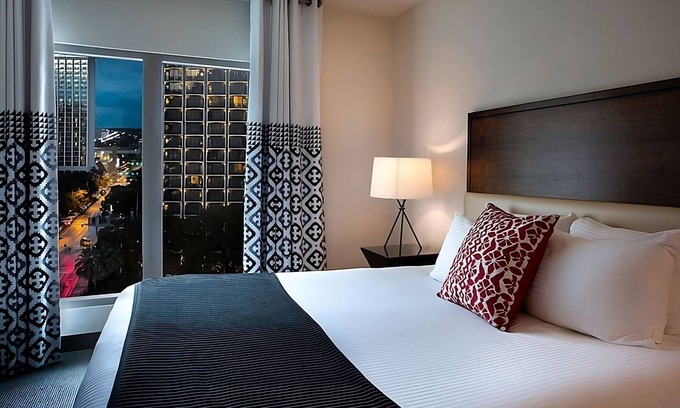 Downtown San Antonio Hotel | Serene Riverside Retreat: Pet-Friendly with Pool Access