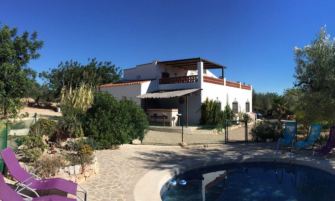 Costa Dorada Villa | Serene Olive Grove Retreat with Ocean View & Free Wi-Fi