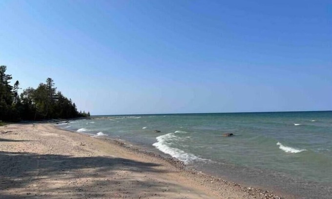 Rogers City House | Idyllic Tranquil Shores - Lake Huron Beachfront Retreat