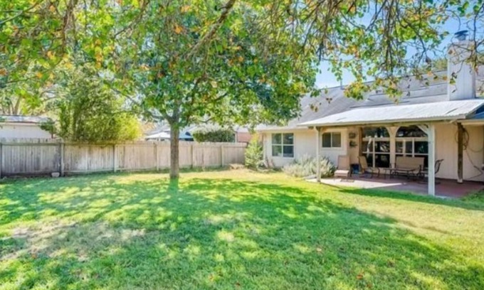Springbrook House | Serene Retreat Near Austin with Pet-Friendly Amenities