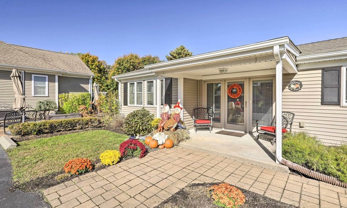 Swansea House | Relaxing Swansea Retreat with Oceanfront Views & Fire Pit