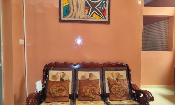 Thies Nord Apartment | Budget-Friendly Tranquil Thies-Diakhao B&B with Family Amenities