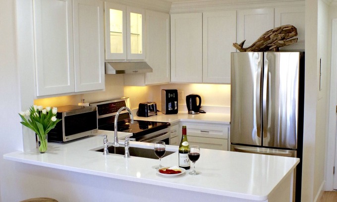 Seabrook Island Condo | Serene Oceanfront Escape with Pool and Spa Amenities
