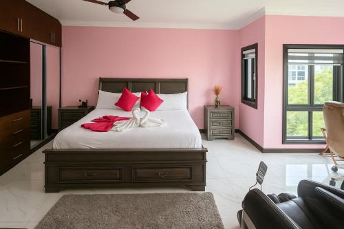 New Kingston Apartment | Tranquil Vibes Villa-Near AC Hotel