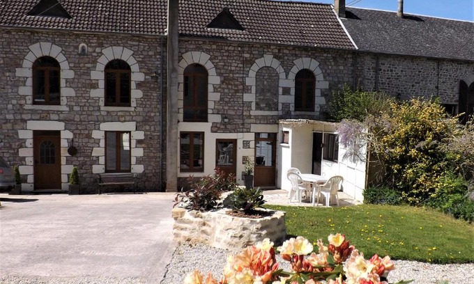 Pre-en-Pail Apartment | Relax at the Tranquil Watermill - Rated 9.5/10 by Guests