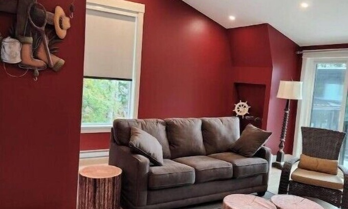 Shawnigan Lake House | Tranquil Weekend Getaway