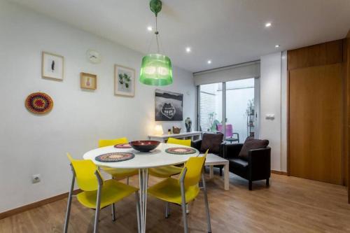 La Coruna Ski Chalet | Peaceful Central Retreat with Beach Access for Families