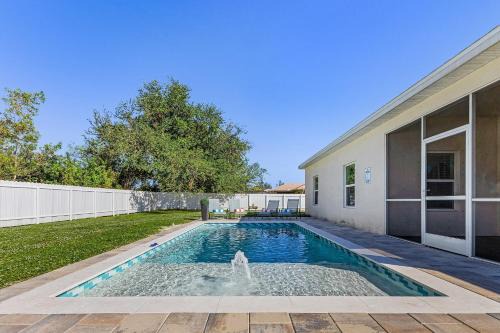 Trafalgar House | Tranquility and Rejuvenation, Heated Pool - Villa Sunny Side Up - Roelens