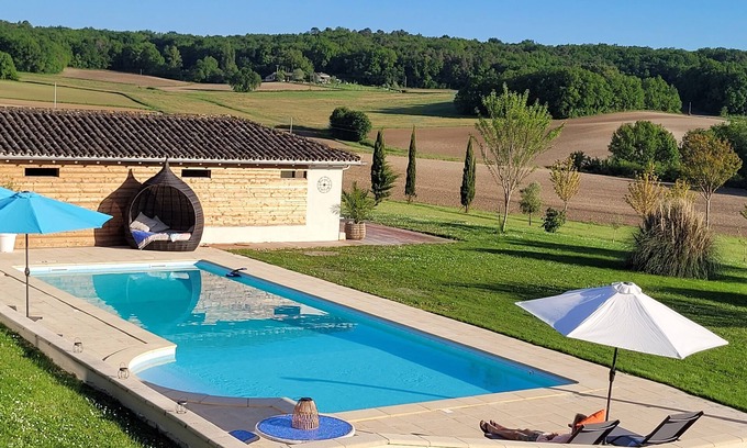 Salles Cottage | Relaxing Retreat with Scenic Views & Heated Pool
