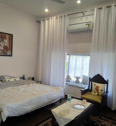 Surwaya House | Peaceful Tranquility Homestay: Family & Pet-Friendly Oasis
