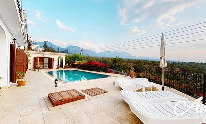 Dogankoy Villa | Relaxing Four Bedroom Villa with Ocean View in Girne
