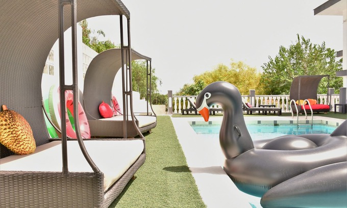 Hoya de los Patos Apartment | Peaceful Retreat Surrounded by Nature in Alicante
