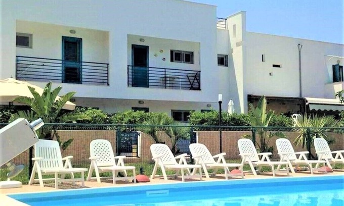 Boncore Apartment | Relaxing Ocean View Residence with Pool and Family Amenities
