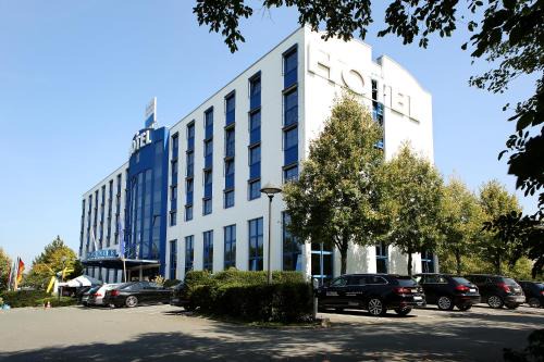 Bindlach Hotel | Discover Comfort at Transmar Travel Hotel - 4-Star Stay