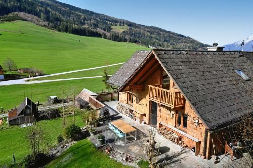 Falkenburg House | Escape to Traum Chalet: Private Forest & Cozy Cabin Retreat