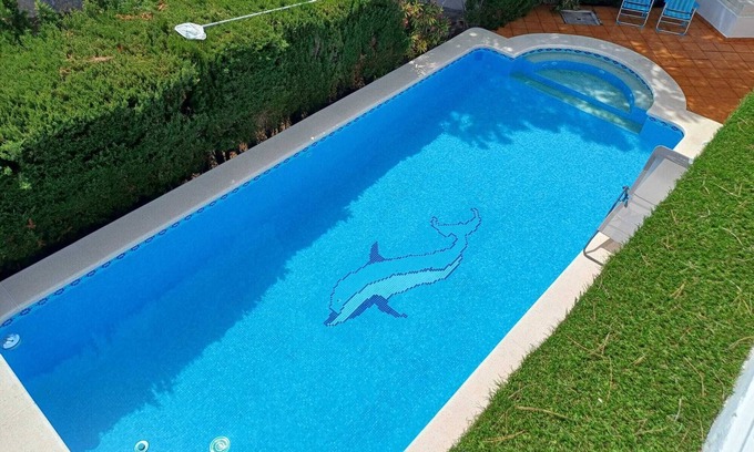 Alcossebre Apartment | Beachfront Retreat with Private Pool near Barcelona