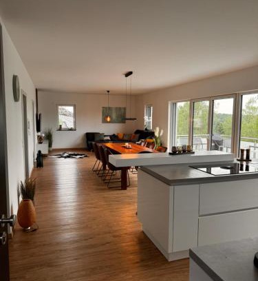 Hardert Apartment | Unforgettable Views with Modern Comfort for the Perfect Stay