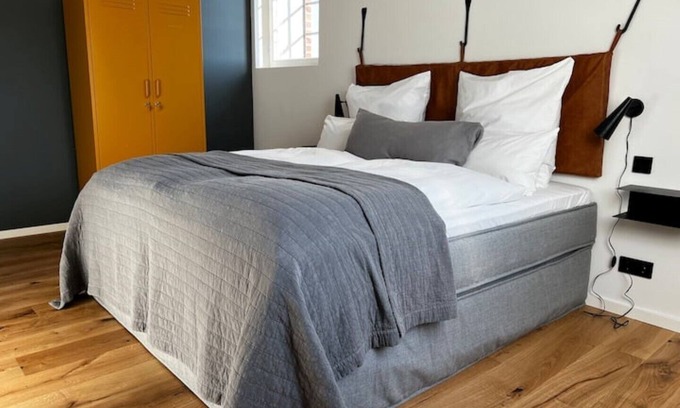 Fliegenberg Apartment | Beautiful Apartment by the Elbe River near Hamburg