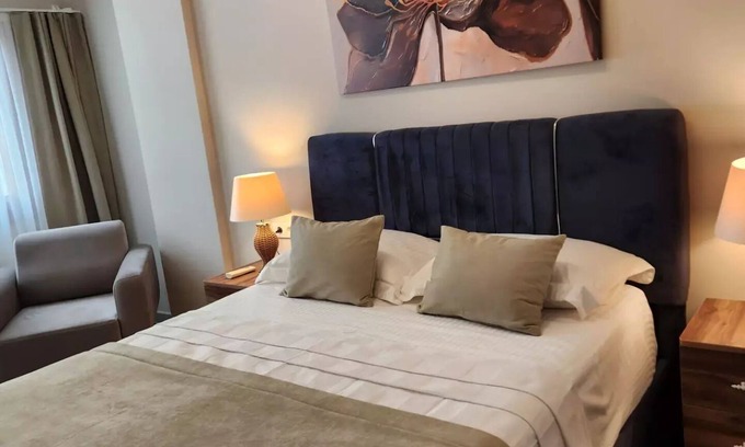 Kusadasi House | Cozy Retreat in the City, Steps from the Beach