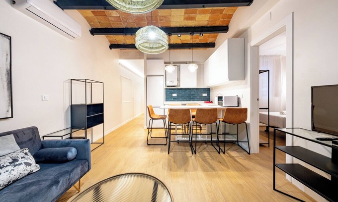 El Baix Guinardo Apartment | TRAV1-1 · 4h - Four Bedroom Apartment, Sleeps 6