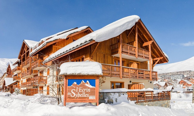 La Toussuire Apartment | Top-Rated Résidence L'Ecrin des Sybelles with Pool & Spa