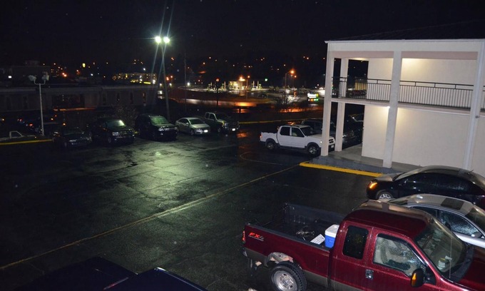 Lynn Garden Hotel | Budget-Friendly Travel Inn Kingsport with Family Amenities