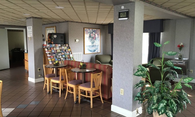Lebanon Hotel | Budget-Friendly Travel Inn with Breakfast & Family Amenities