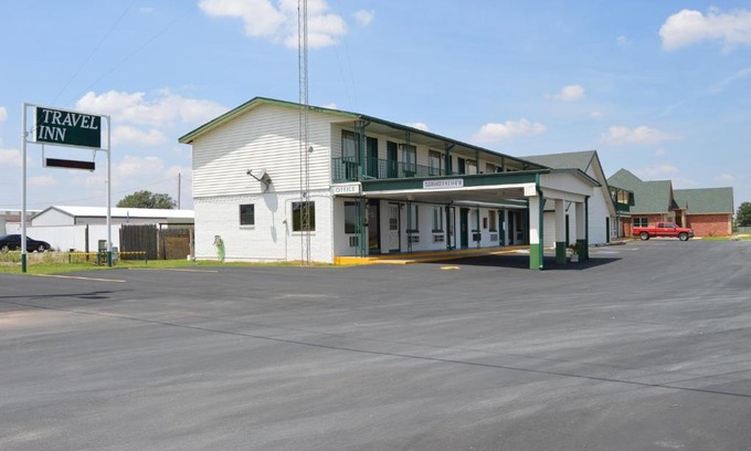 Weatherford Hotel | Pet-Friendly Travel Inn Weatherford with Family Amenities