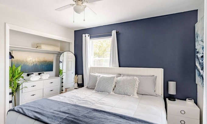 Euless House | Traveler's Landing-Near DFW, ATT & Globe Life!