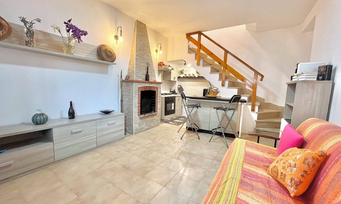 Valentano House | Relaxing Retreat - Green Oasis with Spa and Pet-Friendly Stay