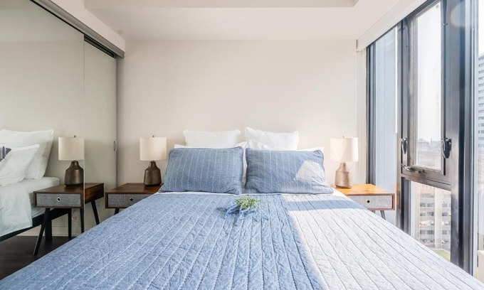 Bloor-Yorkville Apartment | Elegant Toronto Stay: 4-Star Traveller Home in the Heart