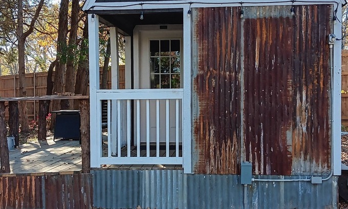 Canton Cabin | TRAVELLER Themed CabinnCAN ONLY BE RENTED IN CONJUNCTION W 1 OF OUR OTHER CABINS