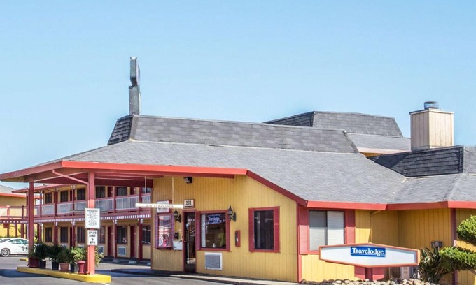 Turlock Hotel | Budget-Friendly Travelodge by Wyndham Turlock: Pet Friendly & Pool