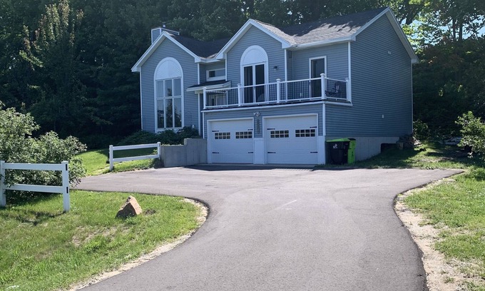 Traverse City House | Lakefront Retreat: Private Traverse City Bay Access