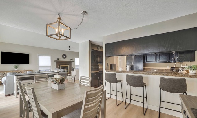 Acme Condo | Unforgettable Adventures in Traverse City: Golf, Skiing & More