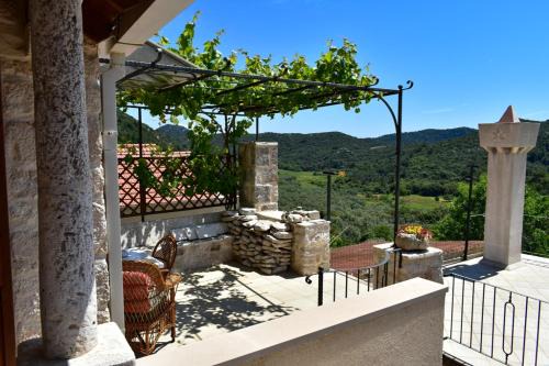 Lastovo Apartment | Discover Tre Sorelle: Family and Pet-Friendly Retreat