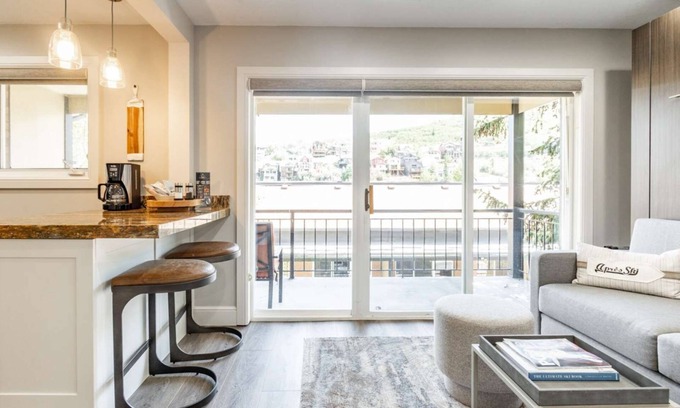 Downtown Park City Hotel | Exceptional Mountain Studio with Spa and Scenic Views