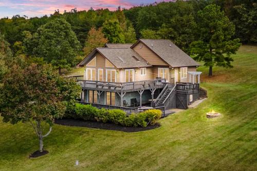 Livingston House | Discover Treasured Cove: Family-Friendly Coastal Retreat