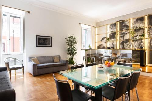 Repubblica Apartment | Experience TreasureRome: Quattro Fontane Apartment Bliss
