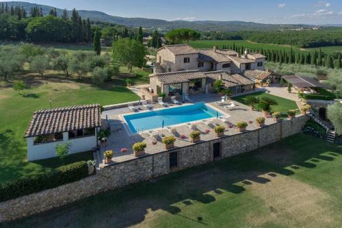 Simignano Villa | Discover Treccianino 12: Family-Friendly Getaway Awaits