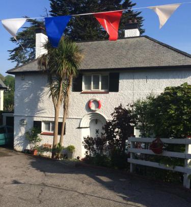 Truro Bed & Breakfast | Discover Tredara Bed & Breakfast: Guest Rated 9/10