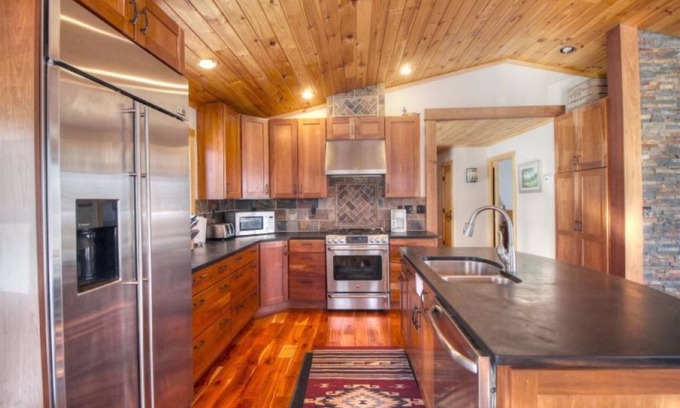 Lake Placid House | Discover a Tree House Retreat with Ocean Views & Spa