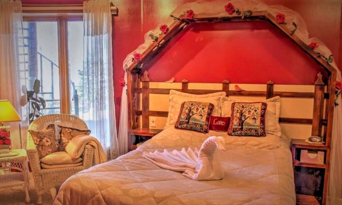 Squaw Lake House | TREE HOUSE INN ROOMS - My Lake Home & Tree House Inn Rooms